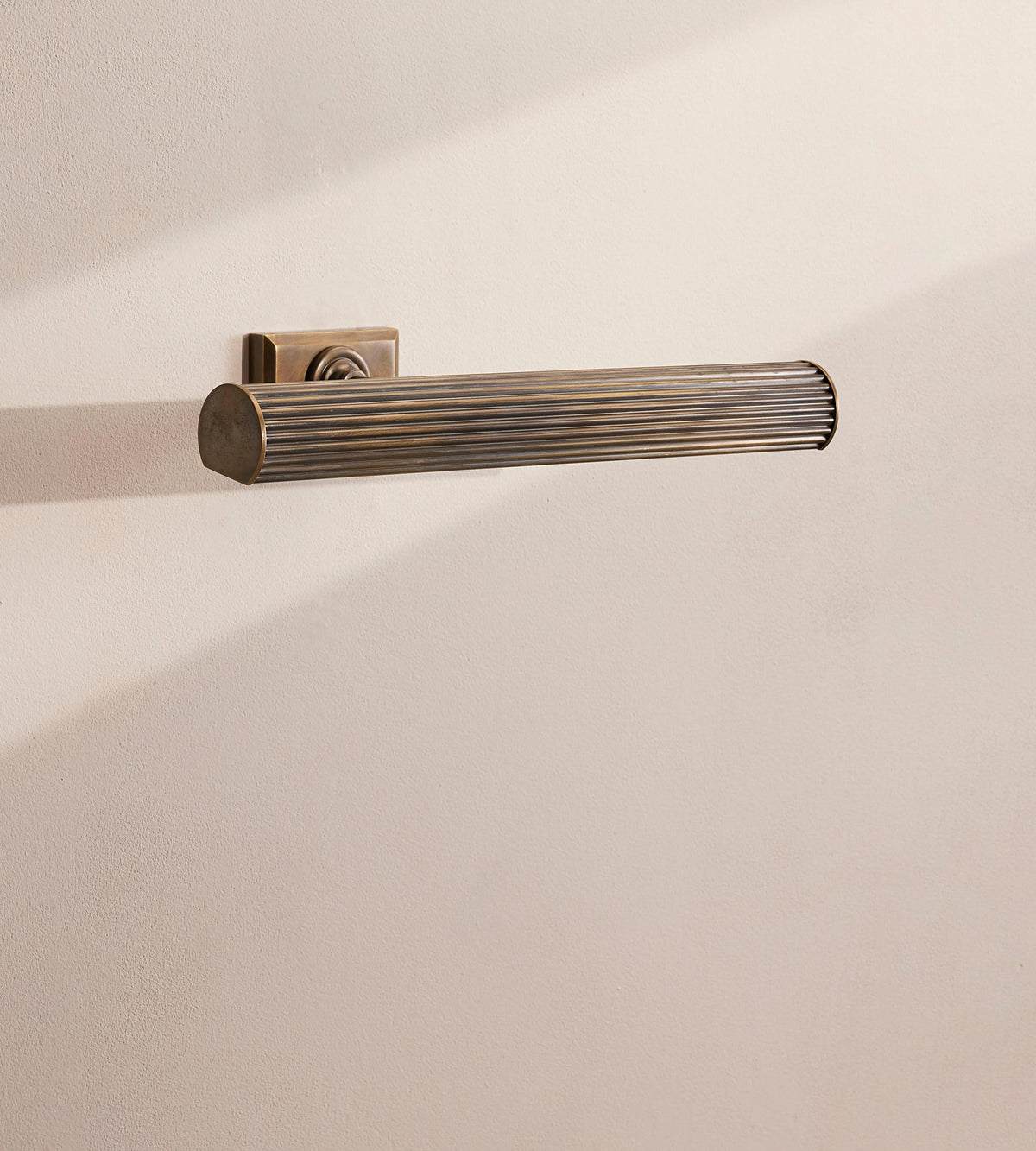 Ashby picture light ribbed brass shade detail