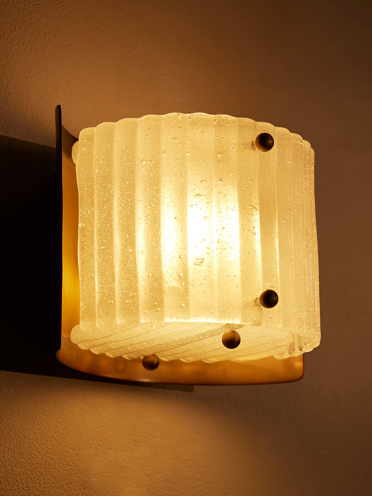 Bronte wall sconce side and mounting detail