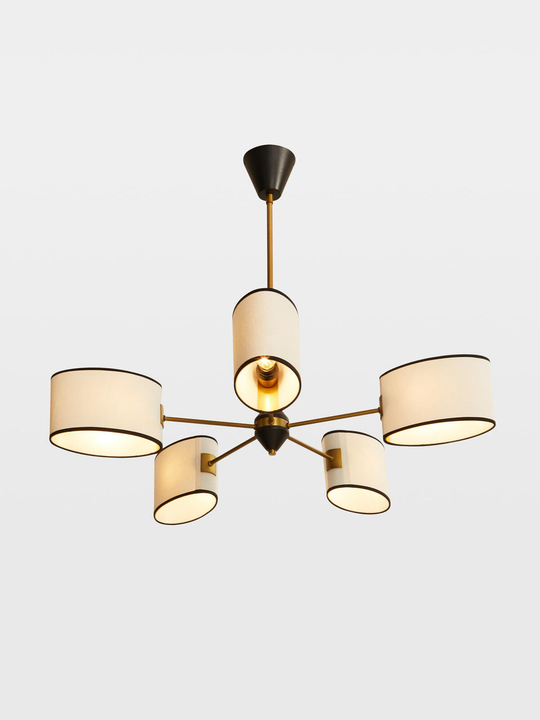Dawbarn chandelier detail